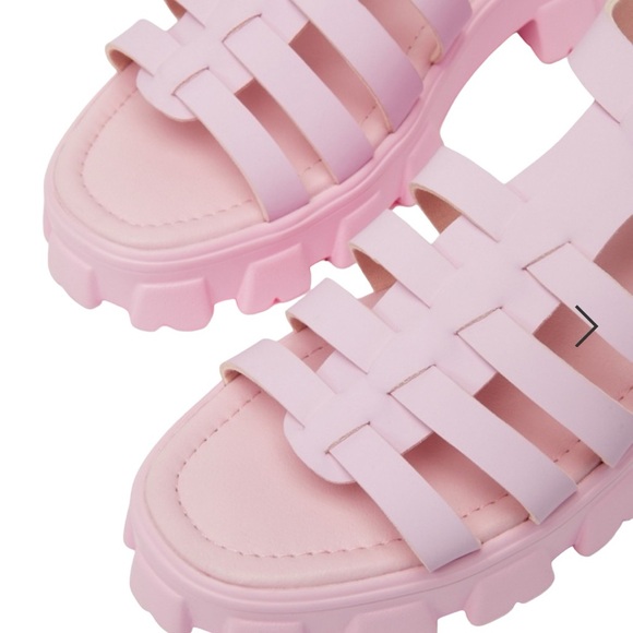 Zoey Barbie Pink Gladiator Sandal in size 9 - Picture 7 of 10